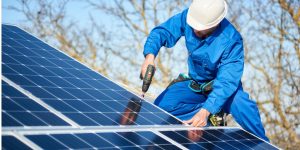 Installation Maintenance Panneaux Solaires Photovoltaïques à Blausasc